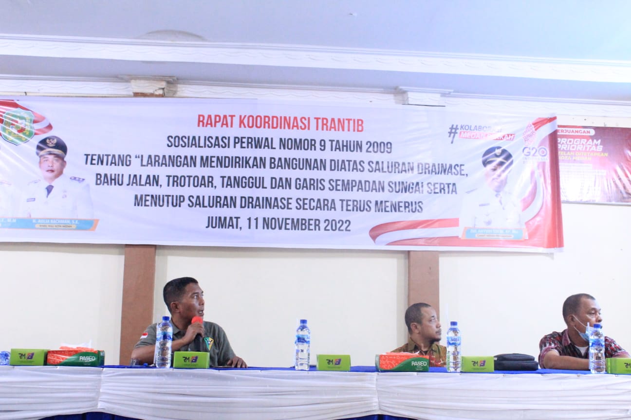  Kegiatan Menghadiri Rapat koordinasi trantib sosialisasi Perwal Nomor 9 Tahun 2009 Tentang larangan mendirikan bangunan diatas saluran drainase bahu, jalan trotoar tanggul dan garis sempadan sungai serta larangan menutup sal